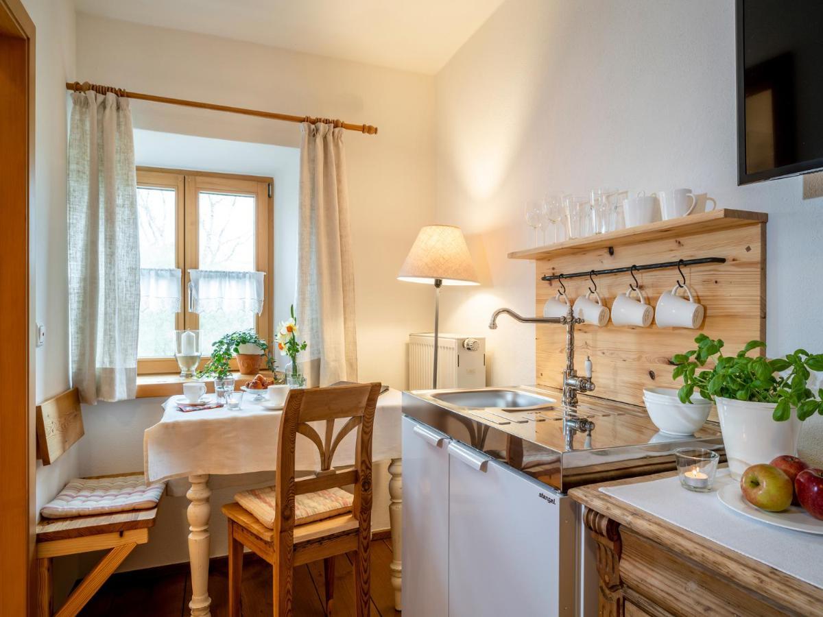 Koellhof Apartament *